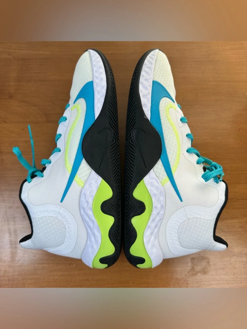 Nike Renew Elevate Sneakers